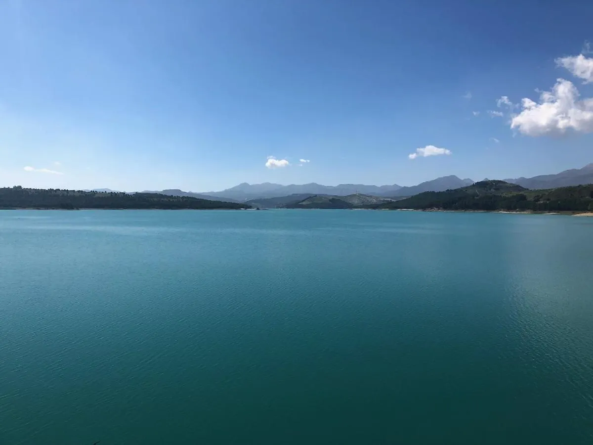 Chalet Embalse Bermejales Arenas del Rey
