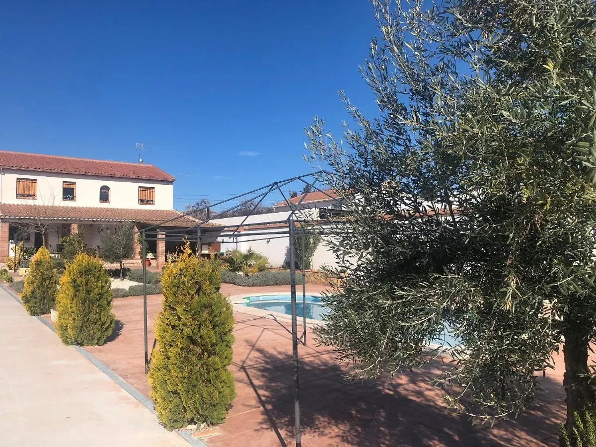 Chalet Embalse Bermejales Arenas del Rey Spain