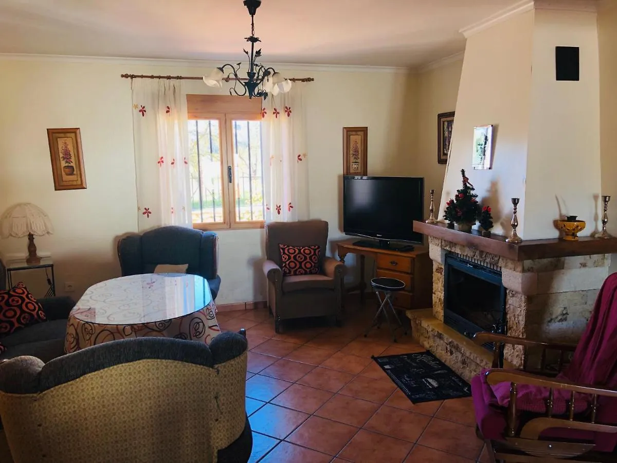 Chalet Embalse Bermejales Arenas del Rey