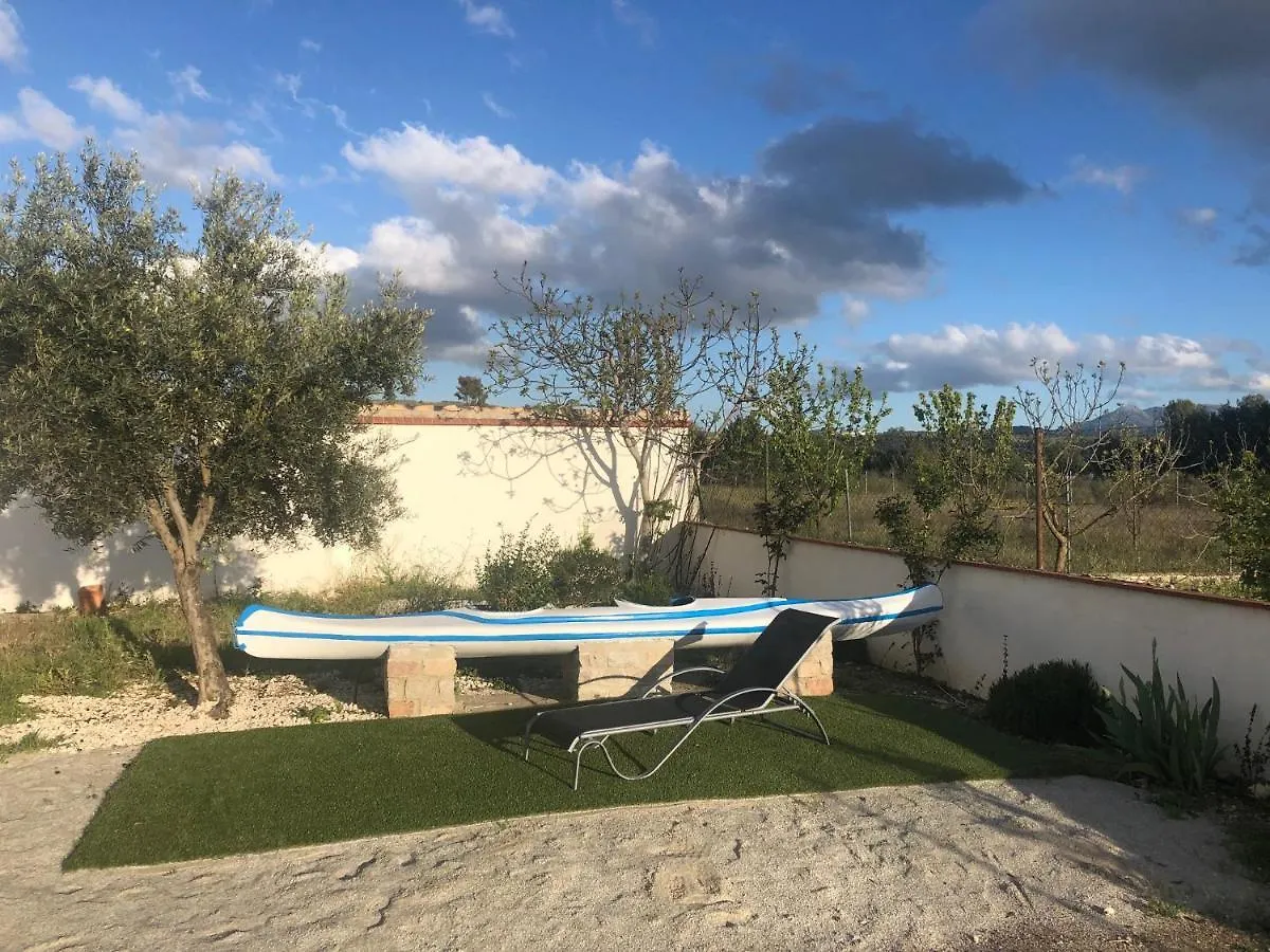 Chalet Embalse Bermejales Arenas del Rey Spain