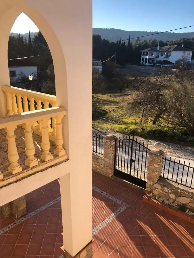 Chalet Embalse Bermejales Arenas del Rey Spain